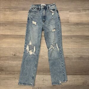 Abercrombie & Fitch Light Ultra High Rise Ankle  Straight Jeans Size 25